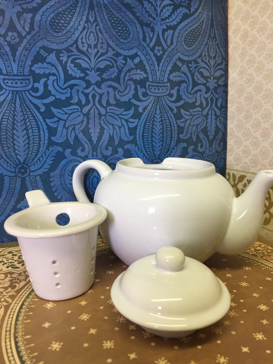 White Ceramic 2-3 cup Teapot