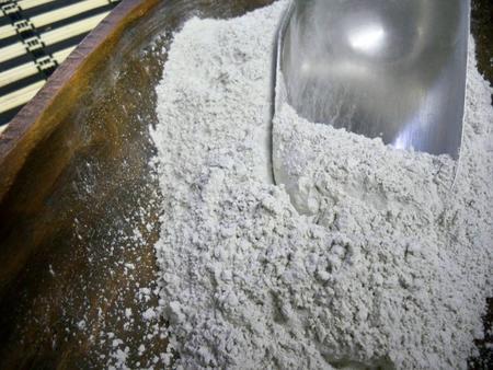 bentonite clay powder