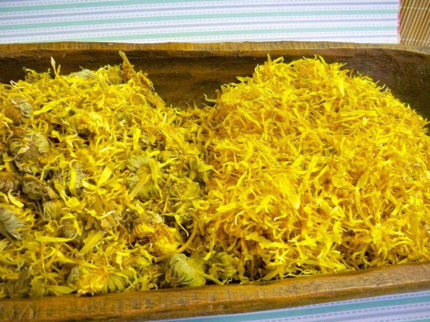 Frontier Calendula Petals, 1 lb.