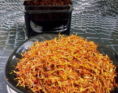 premium quality safflower petals from www.glenbrookfarm.com