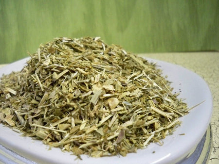 Shepard's Purse Herb (capsella bursa pastoris) from glenbrookfarm.com